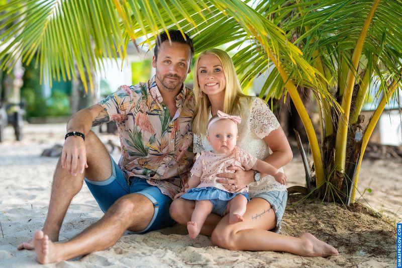 Vacay Monkeys. Full family photo shoots